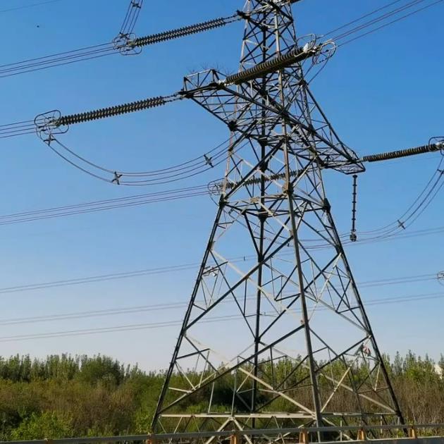 D型管用于输电塔