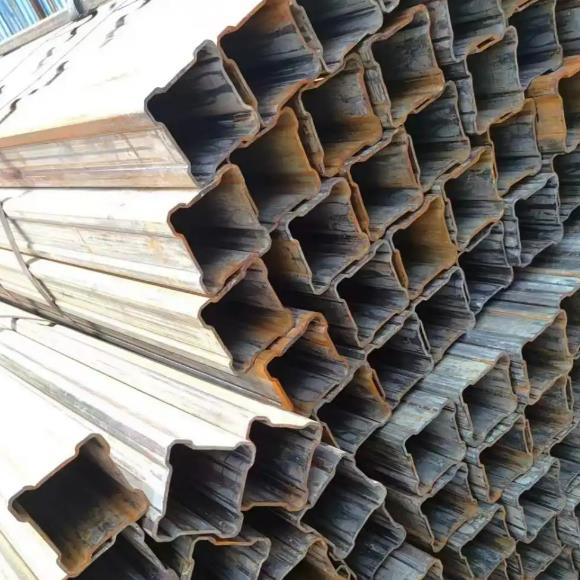 路灯凹槽异型管定制